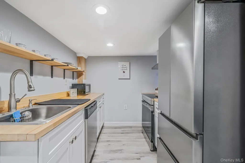 10 Community Road Coram NY 11727