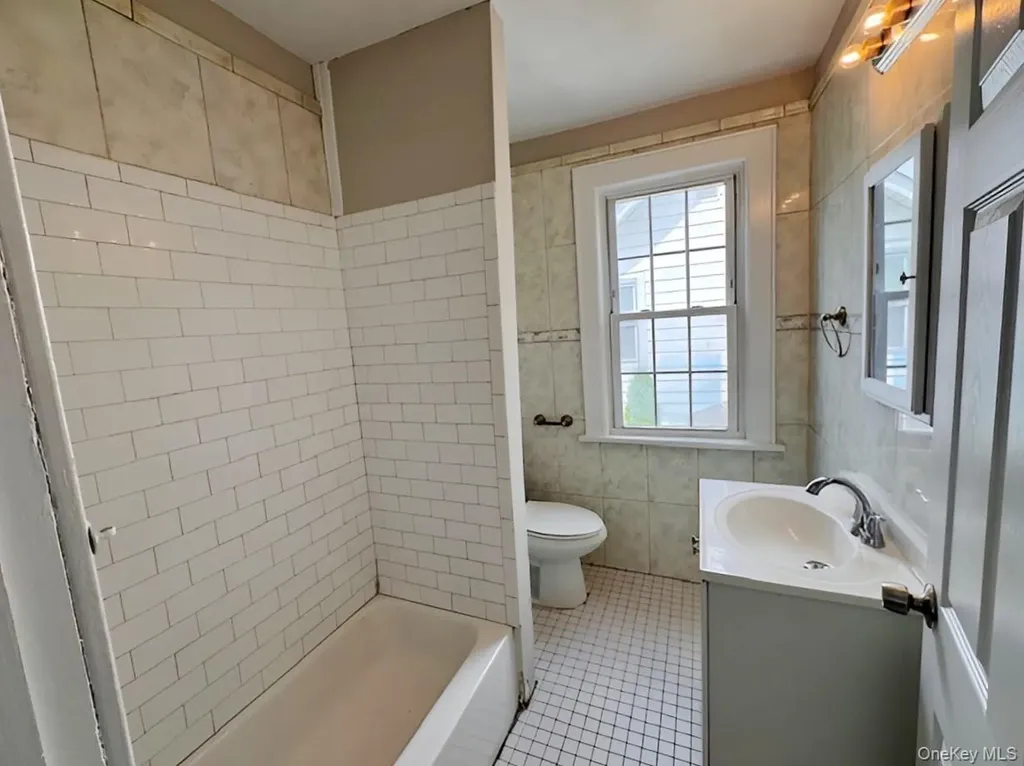 207 S Grand Avenue Poughkeepsie NY 12603