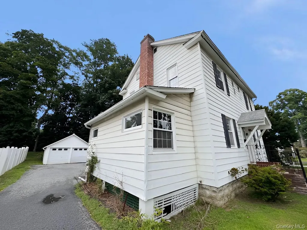 207 S Grand Avenue Poughkeepsie NY 12603