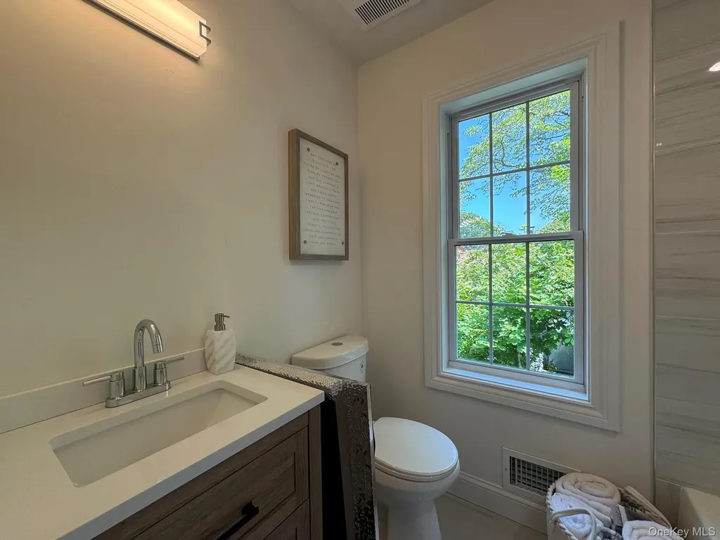 27 Evergreen Road Rocky Point NY 11778