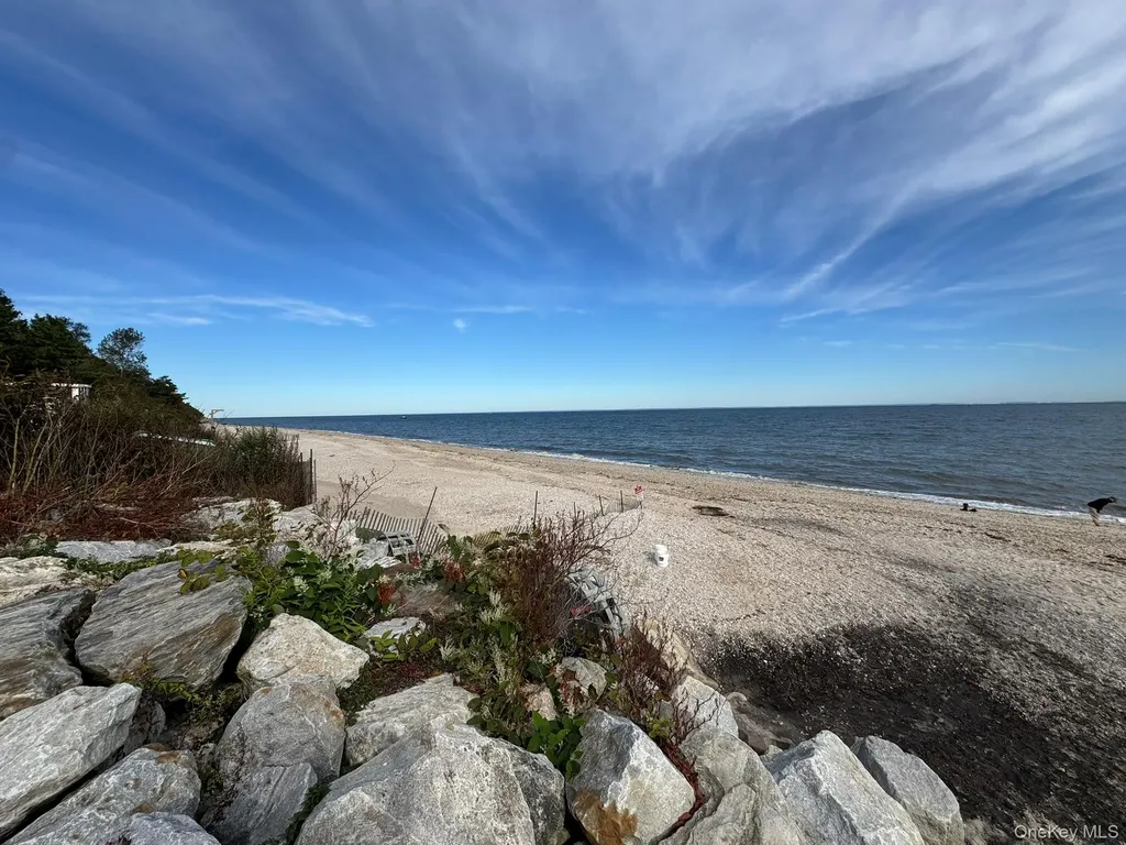 27 Evergreen Road Rocky Point NY 11778