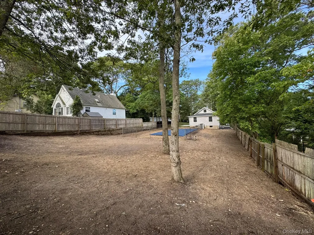 27 Evergreen Road Rocky Point NY 11778