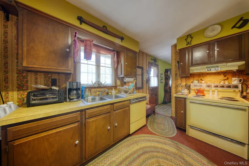 128 Hall Road Grahamsville NY 12740