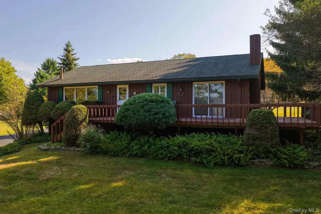 128 Hall Road Grahamsville NY 12740