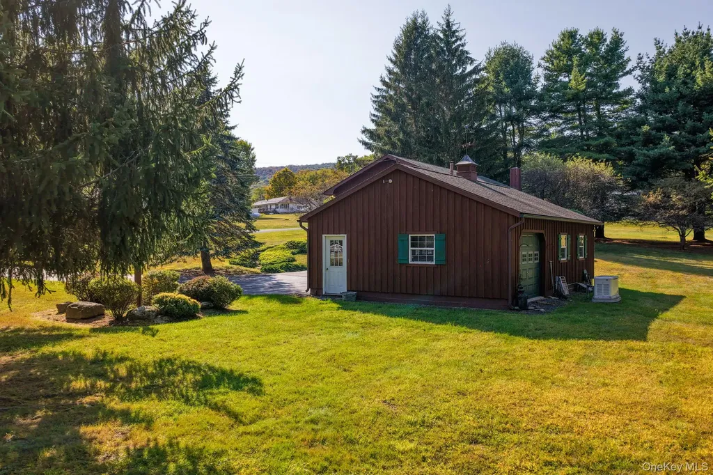 128 Hall Road Grahamsville NY 12740