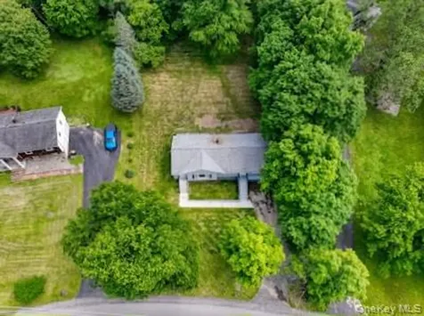 166 Hibernia Road Salt Point NY 12578