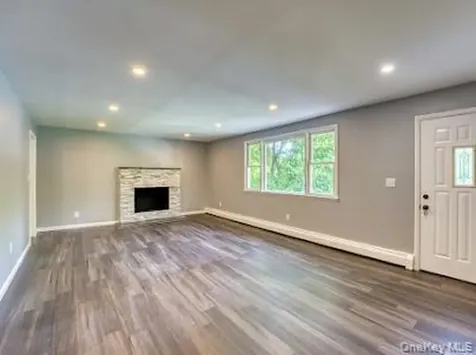 166 Hibernia Road Salt Point NY 12578