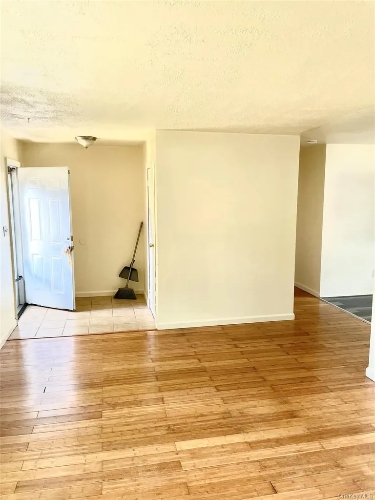 134 Longfellow Drive Mastic Beach NY 11951