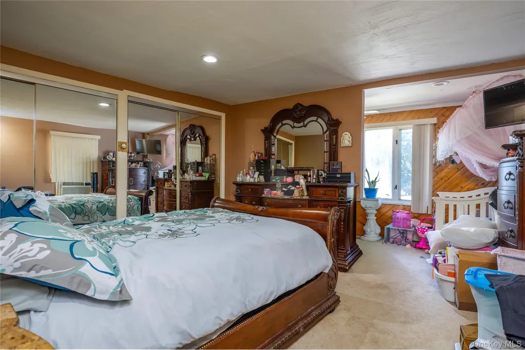 249 N Macquesten Parkway Mount Vernon NY 10550