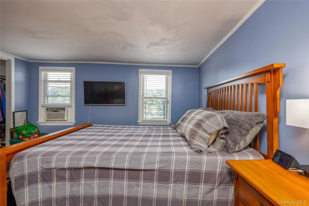 249 N Macquesten Parkway Mount Vernon NY 10550