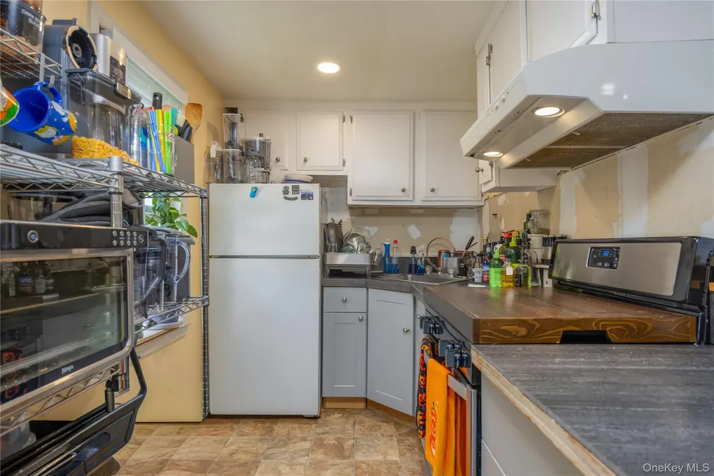 249 N Macquesten Parkway Mount Vernon NY 10550