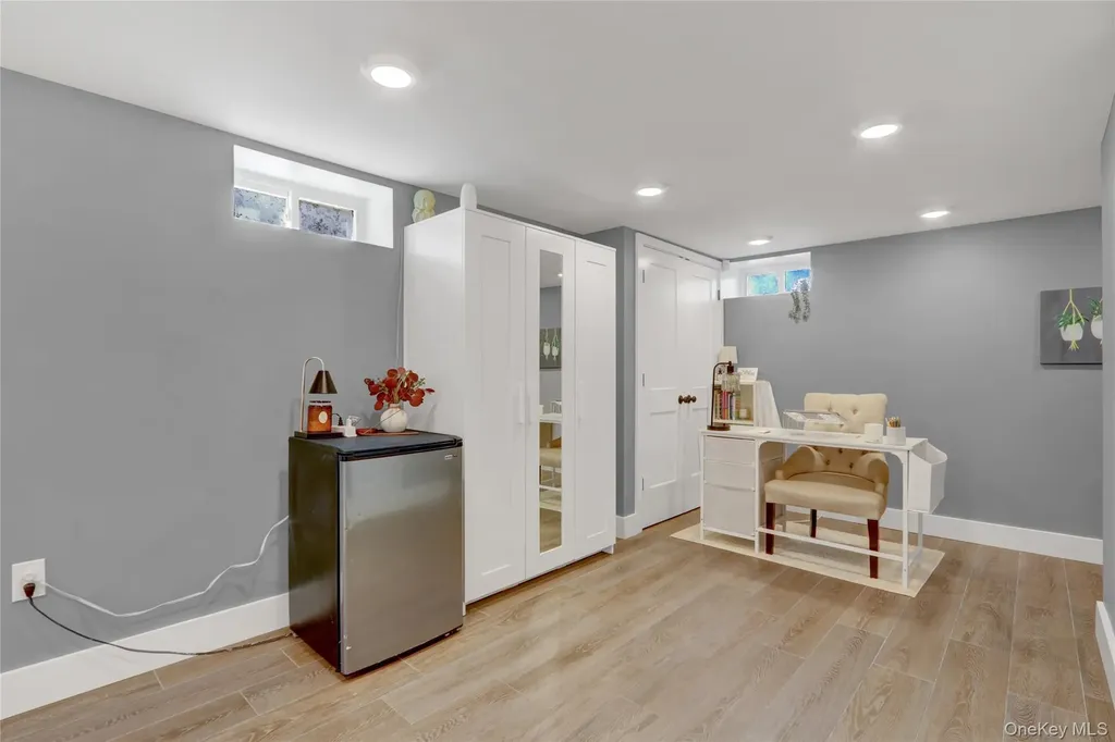 2325 Centre Avenue Bellmore NY 11710