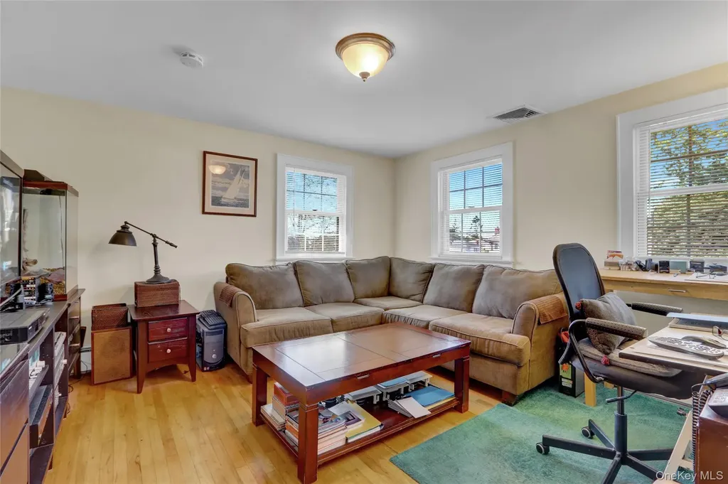 2325 Centre Avenue Bellmore NY 11710
