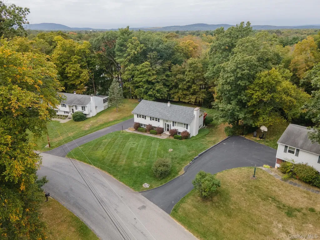 30 Richard Road Hyde Park NY 12538