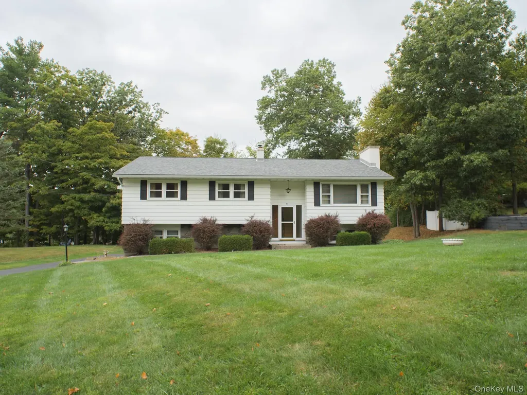 30 Richard Road Hyde Park NY 12538