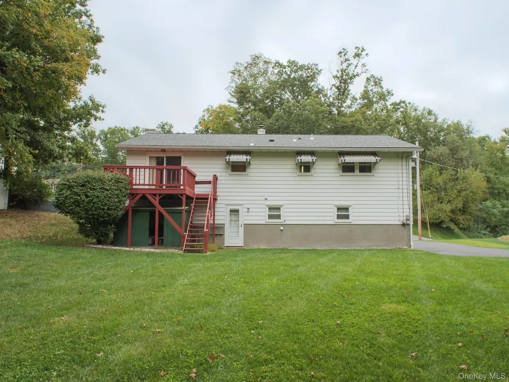 30 Richard Road Hyde Park NY 12538