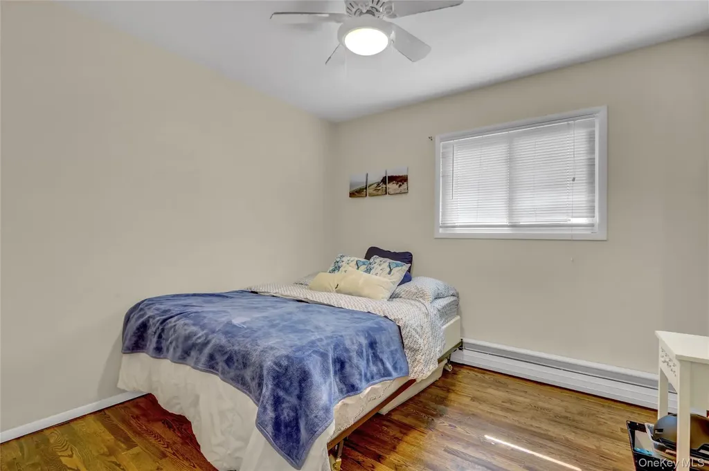 985 North Drive Merrick NY 11566