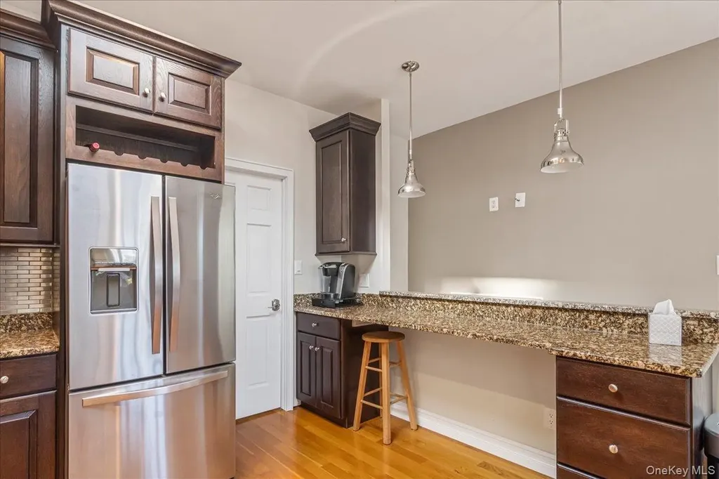 6467 58th Road Maspeth NY 11378