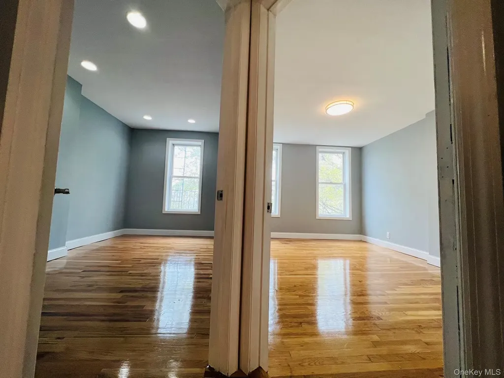 165 Chestnut Street Brooklyn NY 11208