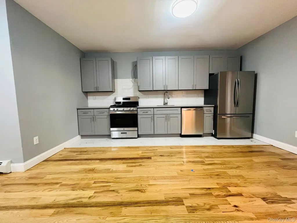 165 Chestnut Street Brooklyn NY 11208