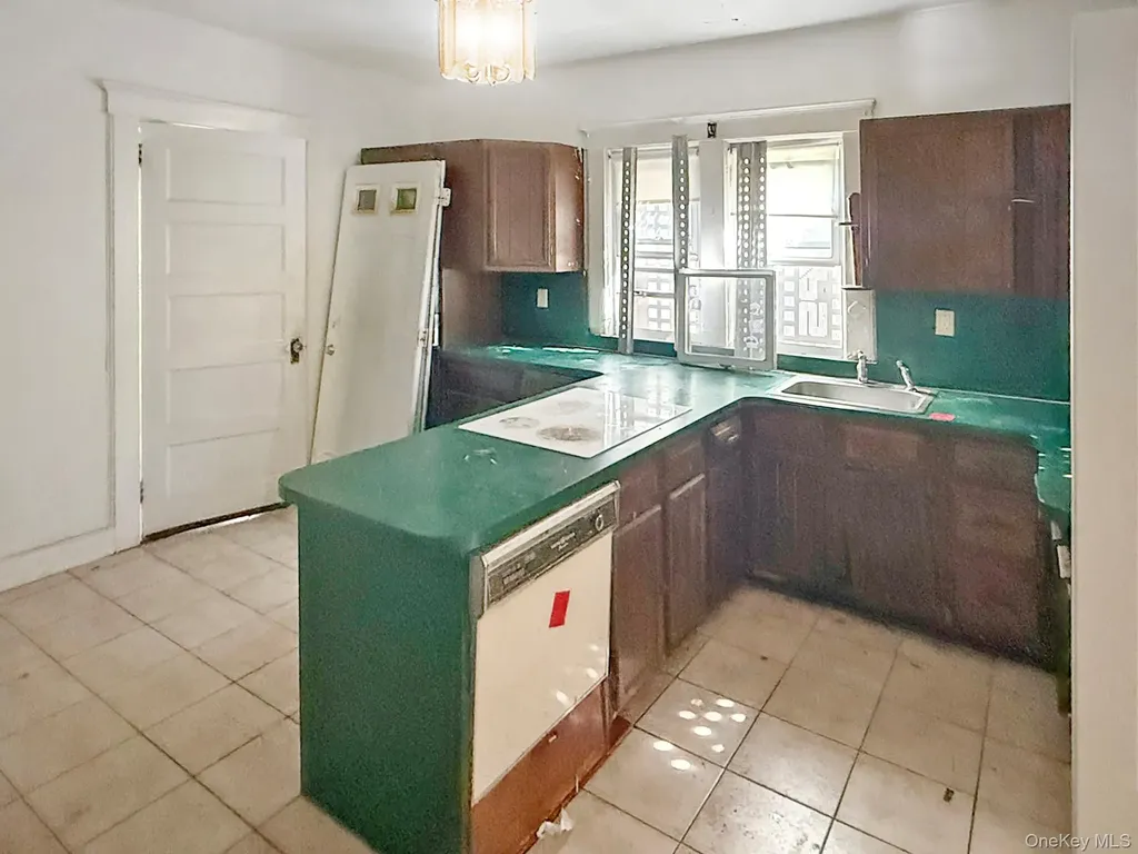 87 Brookside Avenue Mount Vernon NY 10553