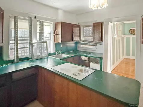 87 Brookside Avenue Mount Vernon NY 10553