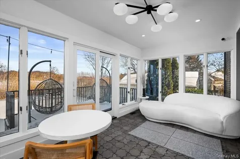 21 Old Colony Drive Larchmont NY 10538