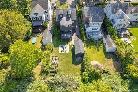 21 Old Colony Drive Larchmont NY 10538