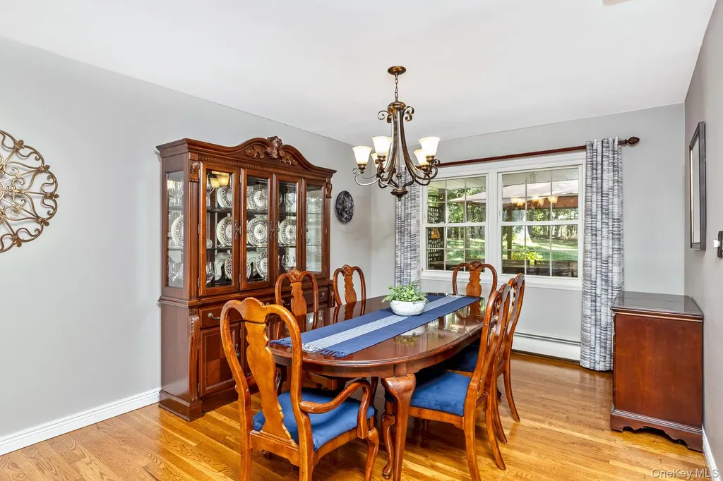 4 Burham Court Smithtown NY 11787