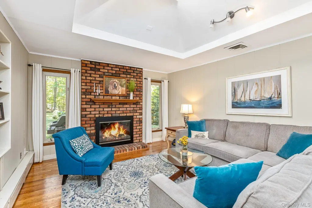 4 Burham Court Smithtown NY 11787