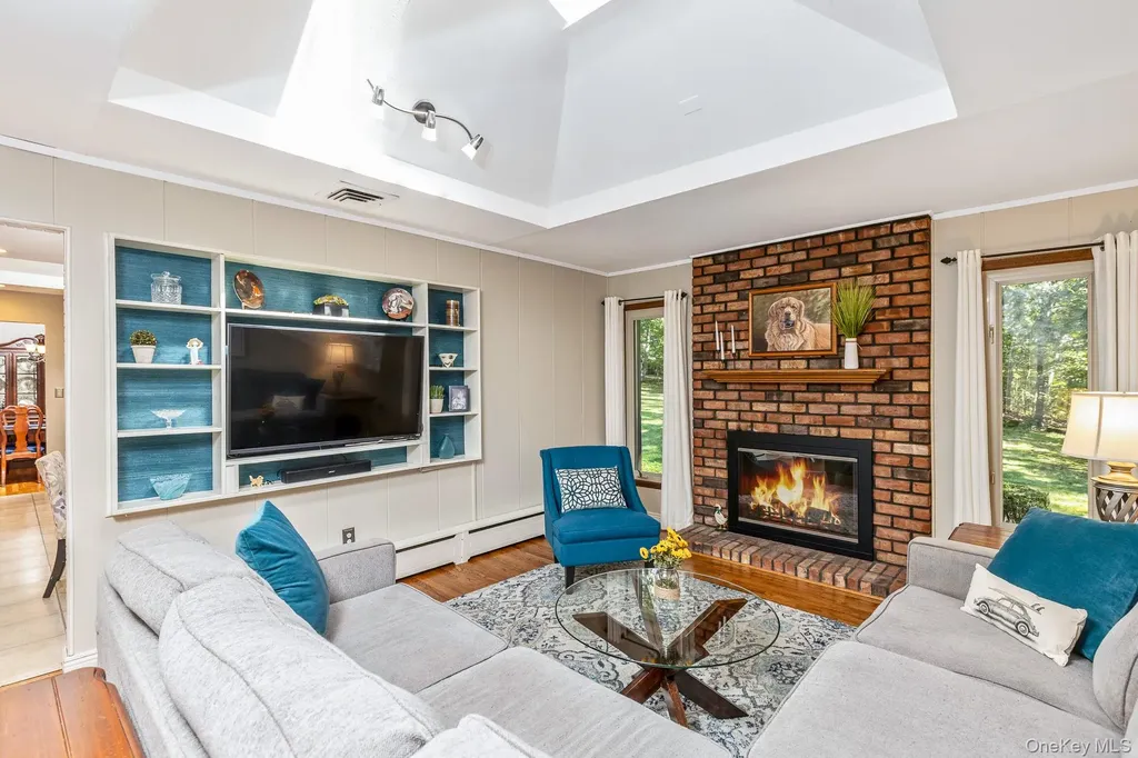 4 Burham Court Smithtown NY 11787