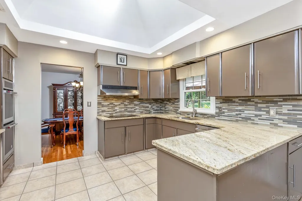 4 Burham Court Smithtown NY 11787