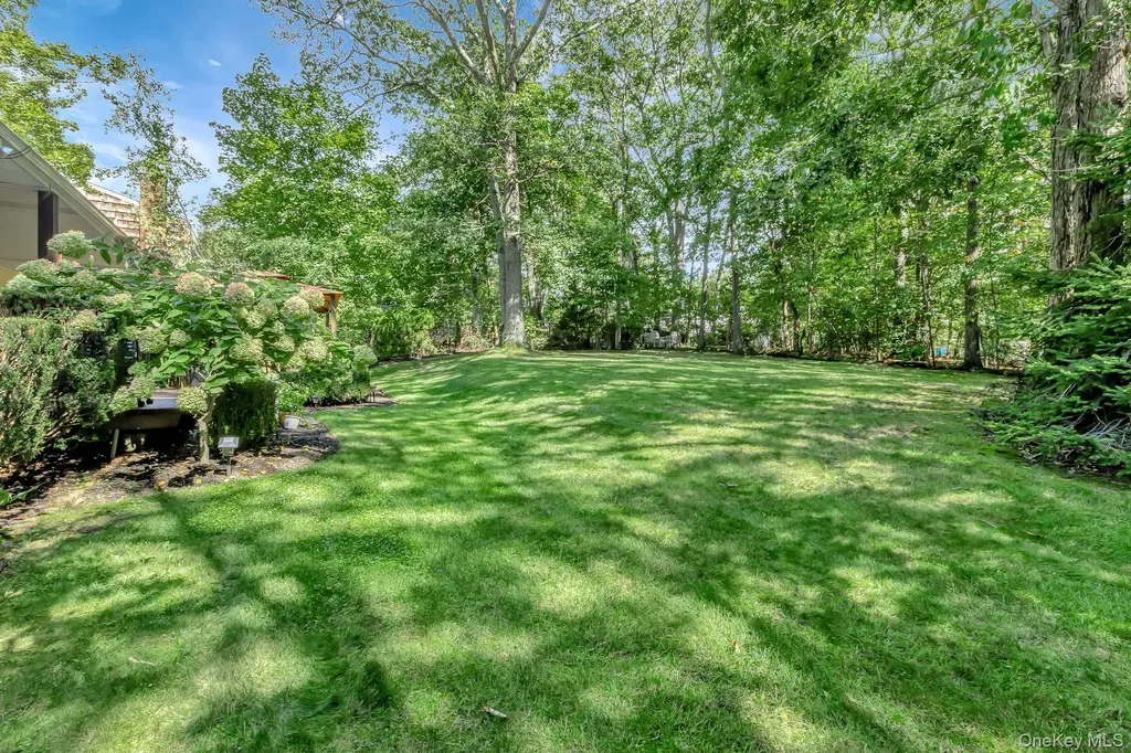 4 Burham Court Smithtown NY 11787