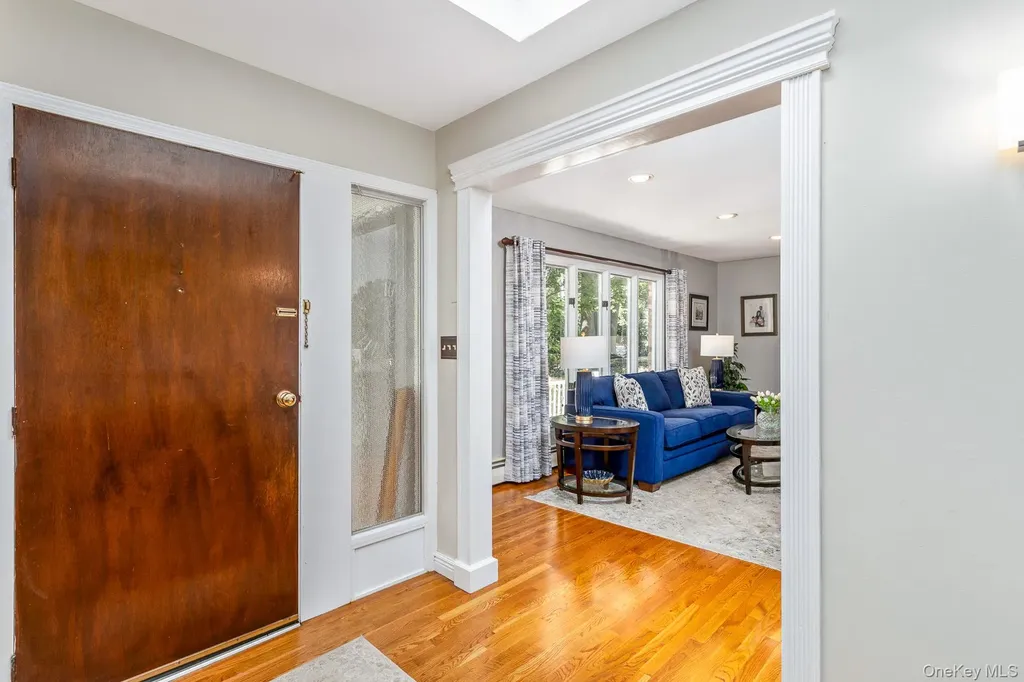 4 Burham Court Smithtown NY 11787