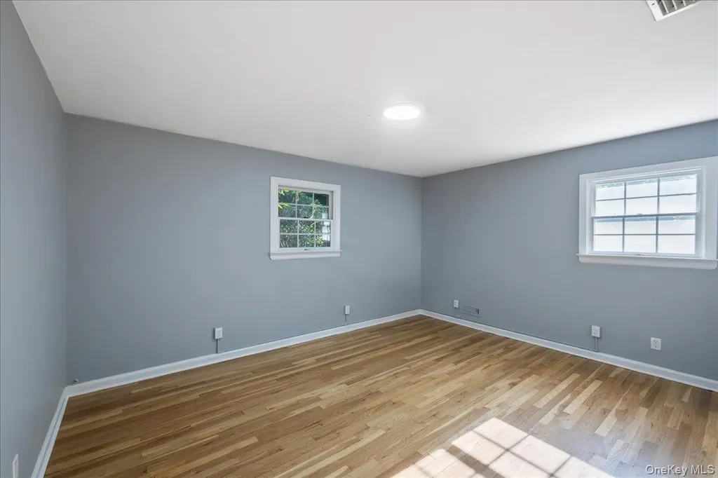 8 Oakway Drive Stony Brook NY 11790