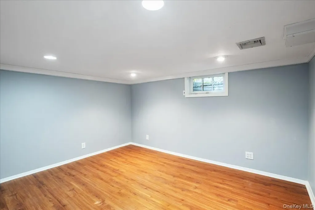 8 Oakway Drive Stony Brook NY 11790