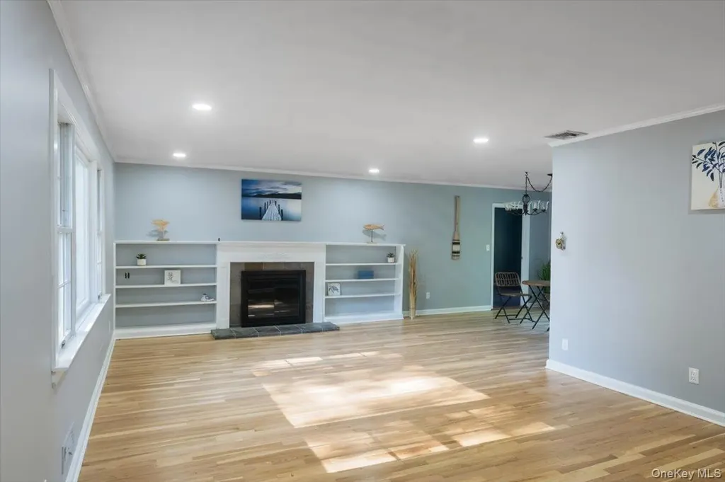 8 Oakway Drive Stony Brook NY 11790