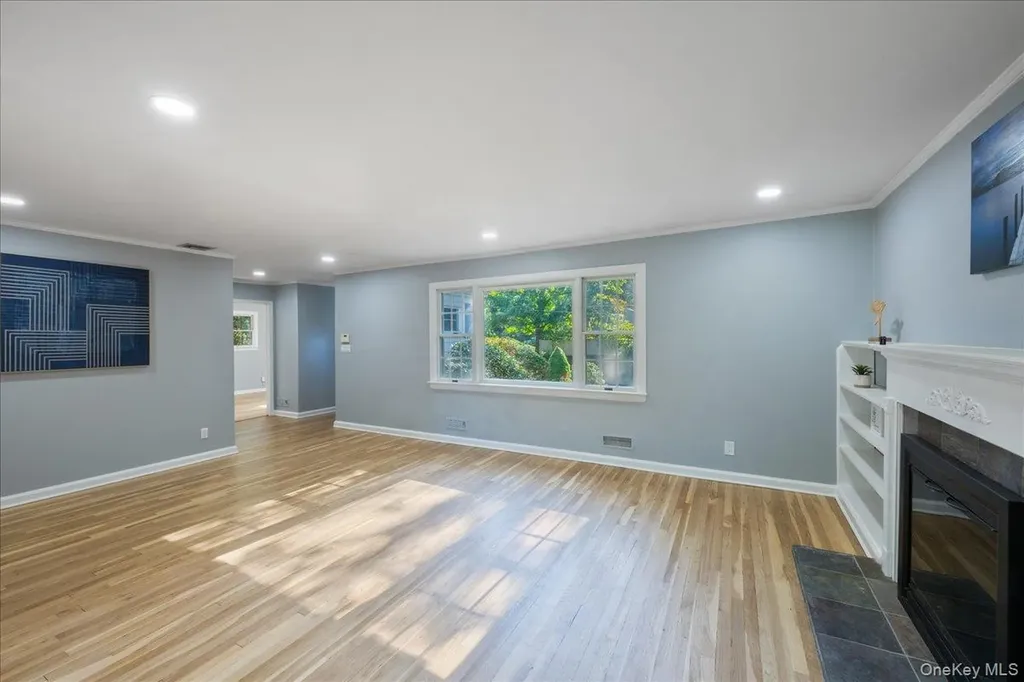 8 Oakway Drive Stony Brook NY 11790