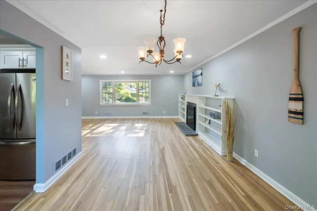 8 Oakway Drive Stony Brook NY 11790