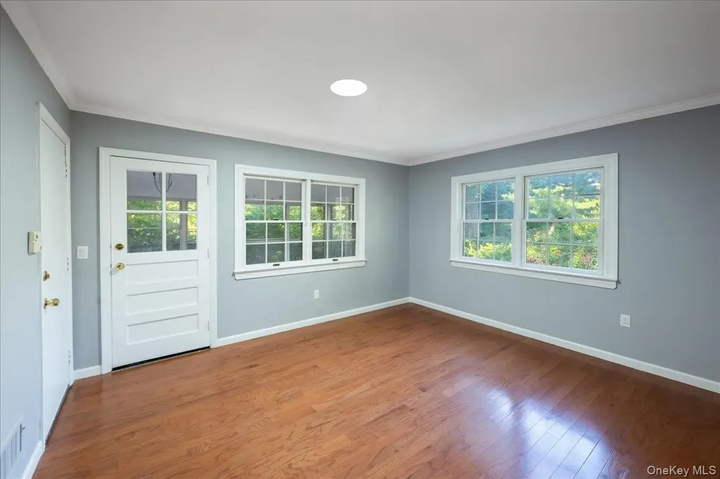 8 Oakway Drive Stony Brook NY 11790