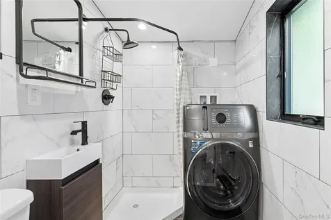 73175 Main Road Greenport NY 11944