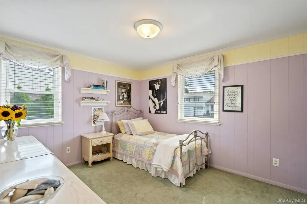 17 Jody Lane Plainview NY 11803