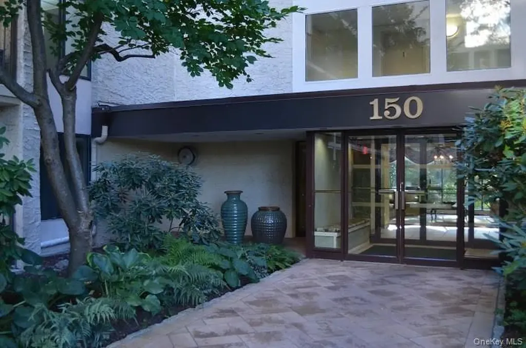 150 Overlook Avenue Peekskill NY 10566