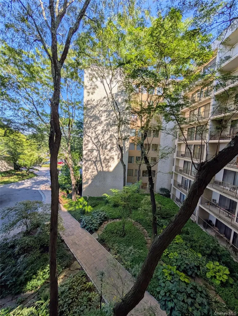 150 Overlook Avenue Peekskill NY 10566