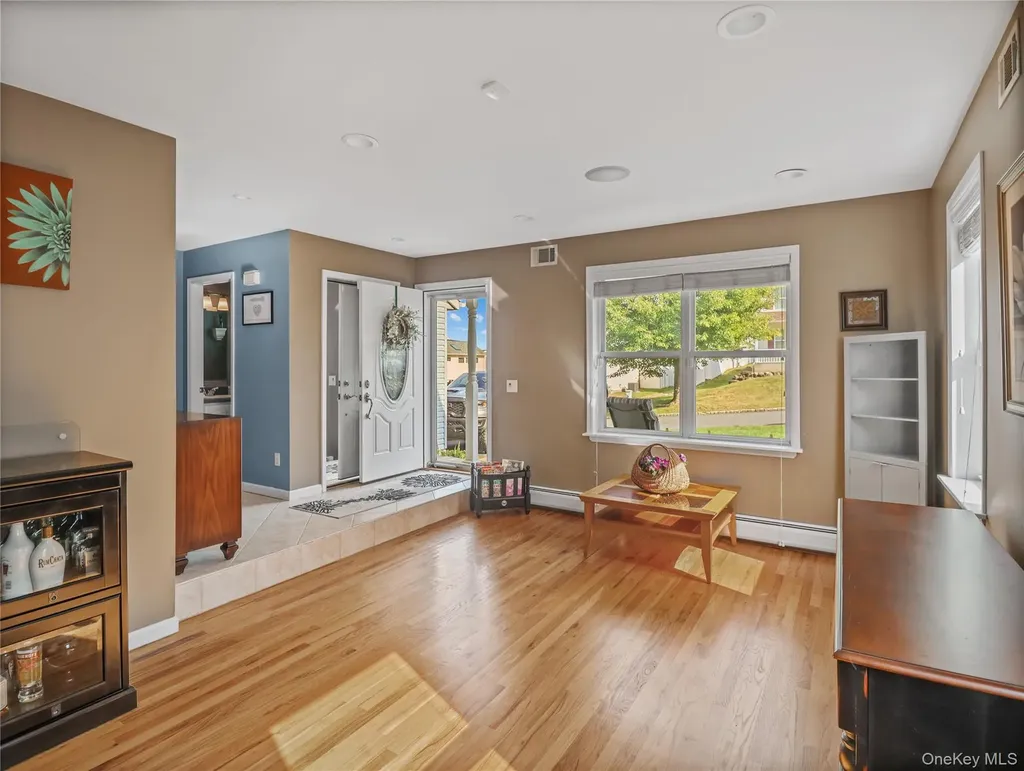 30 Larkin Lane Garnerville NY 10923