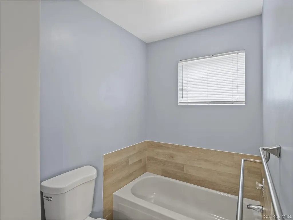 30 Larkin Lane Garnerville NY 10923