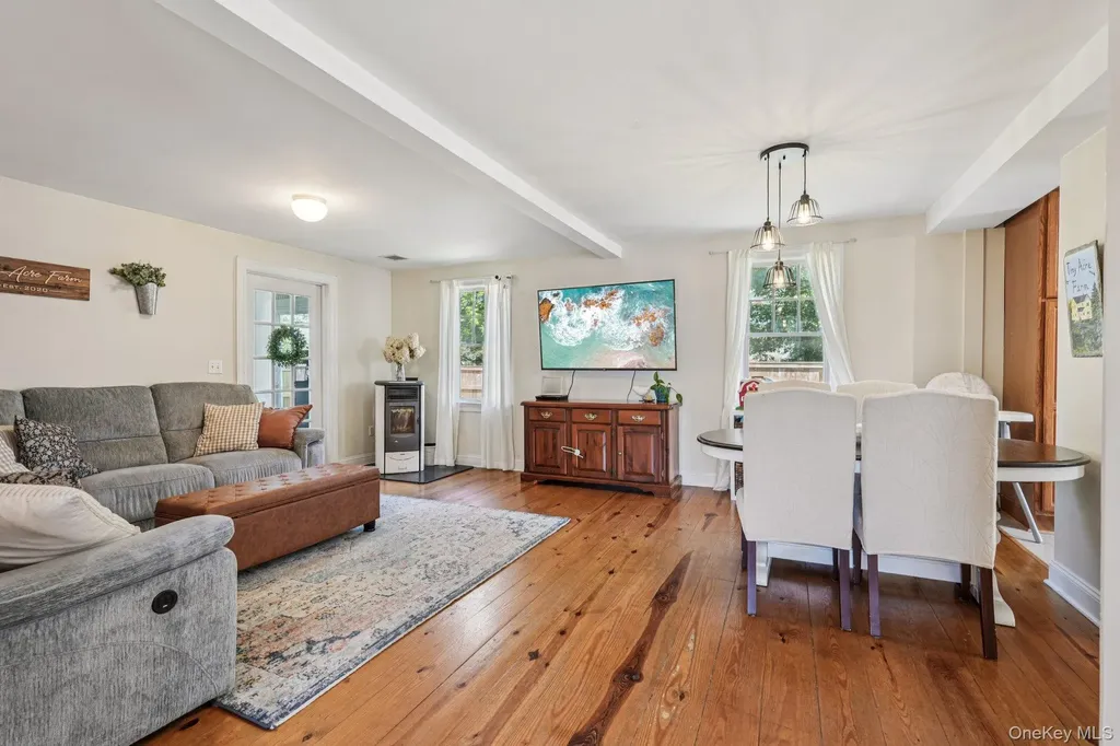 54 Pulaski Highway Pine Island NY 10969
