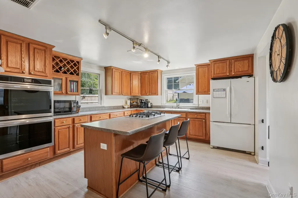 54 Pulaski Highway Pine Island NY 10969
