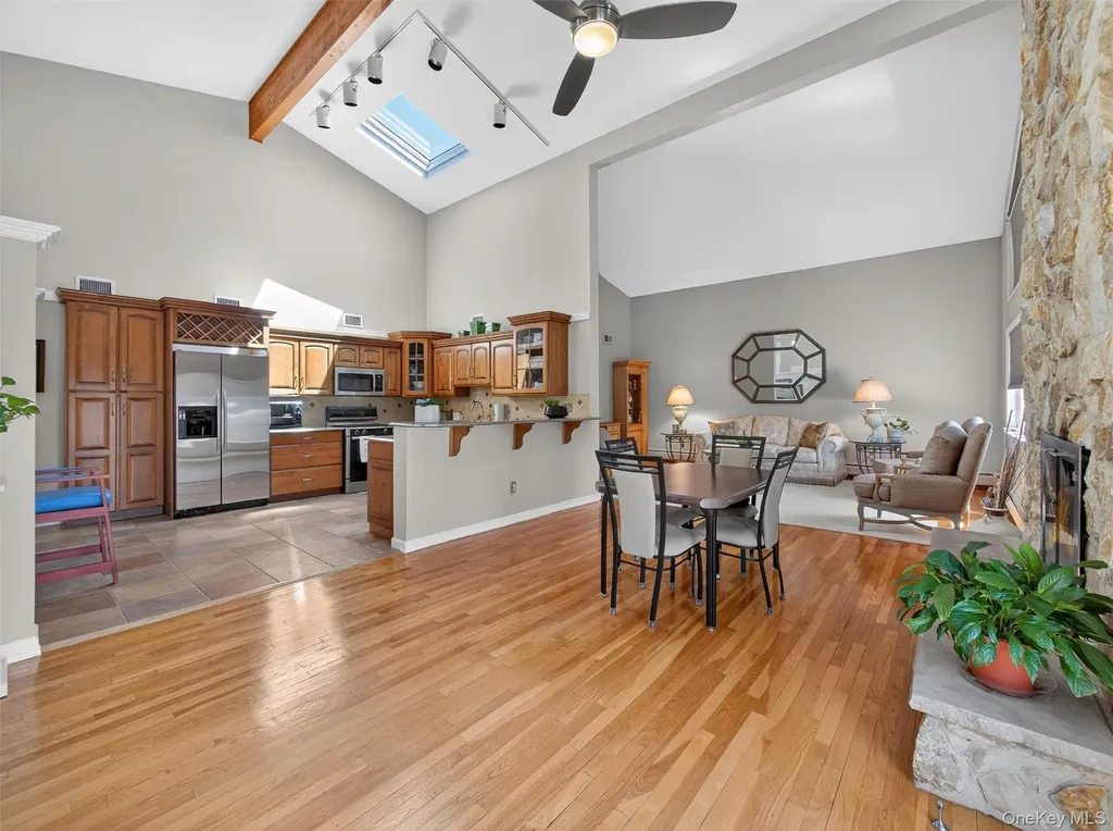 147 Schweizer Lane Bardonia NY 10954