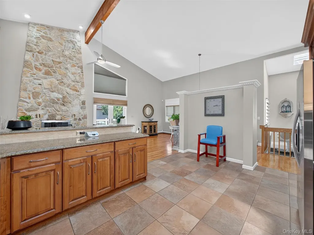 147 Schweizer Lane Bardonia NY 10954